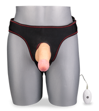 Laden Sie das Bild in den Galerie-Viewer, 18 cm langer Umschnalldildo mit 10 Modi