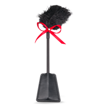 Laden Sie das Bild in den Galerie-Viewer, 2-in-1-Reitgerte mit Feder