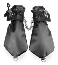 Laden Sie das Bild in den Galerie-Viewer, BDSM-Fäustlinge aus Kunstleder