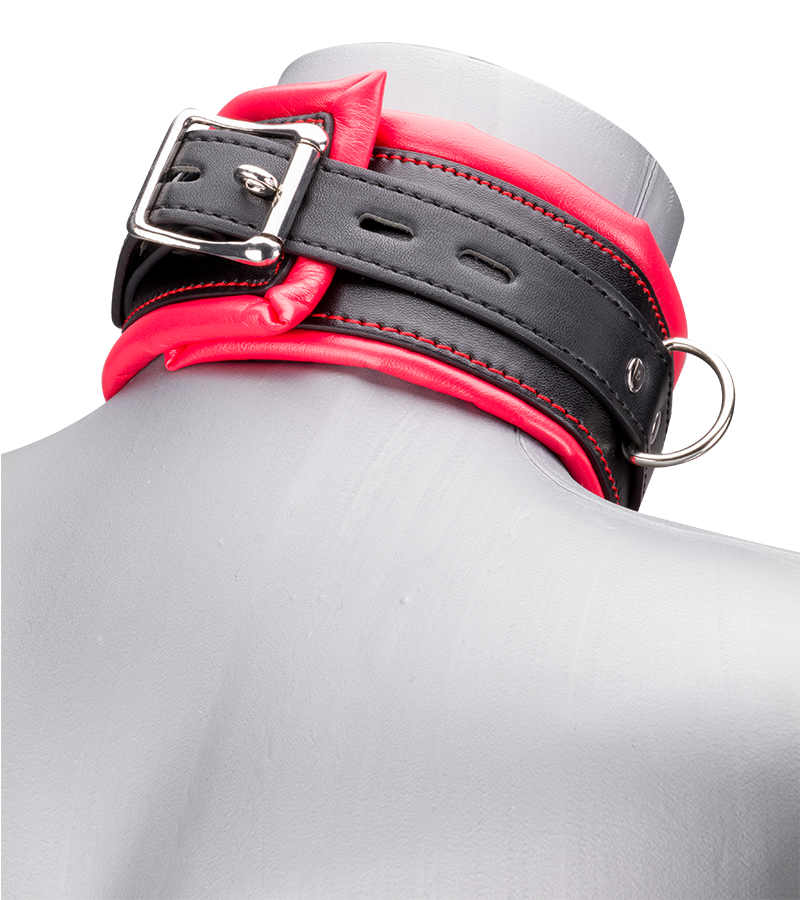 Hals- und Handfesseln mit Tablett für Sub