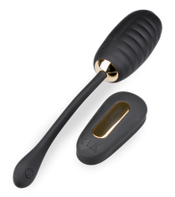 Laden Sie das Bild in den Galerie-Viewer, Kabelloses Vibro-Ei Gold