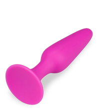 Laden Sie das Bild in den Galerie-Viewer, Konischer Buttplug mit Saugfuß