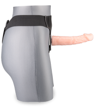 Laden Sie das Bild in den Galerie-Viewer, Langer realistischer Strapon Amiral