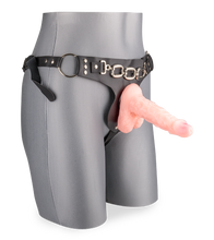 Laden Sie das Bild in den Galerie-Viewer, Naturdildo mit O-Ring-Gurt
