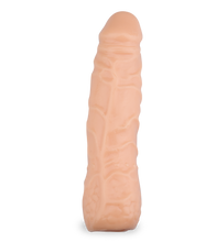 Laden Sie das Bild in den Galerie-Viewer, Silikon-Penishülle mit Aderung