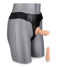 Laden Sie das Bild in den Galerie-Viewer, Strap-On-Dildo mit 2 kleinen abnehmbaren Dildos