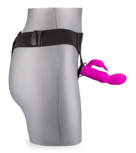 Laden Sie das Bild in den Galerie-Viewer, Strap-On-Rabbit mit Vibration