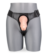 Laden Sie das Bild in den Galerie-Viewer, Strapon mit Saugnapf-Befestigung Cody 16,5 cm