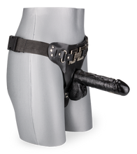 Laden Sie das Bild in den Galerie-Viewer, Umschnalldildo 17 cm