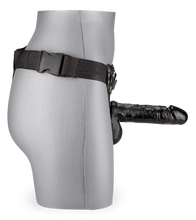 Laden Sie das Bild in den Galerie-Viewer, Umschnalldildo 17 cm