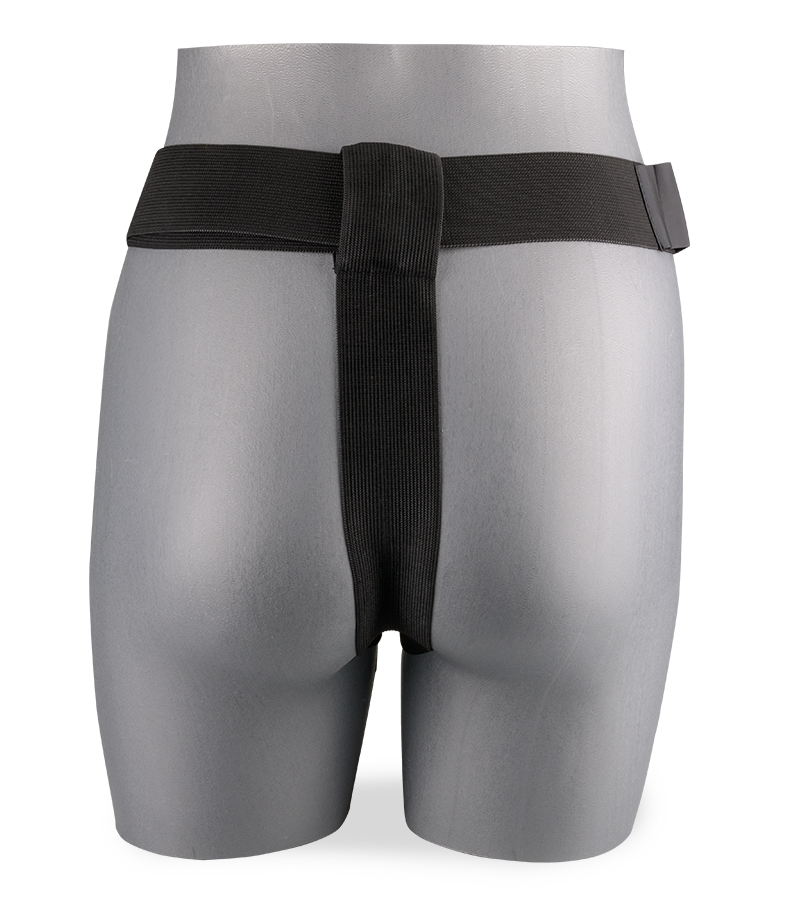 Umschnaller mit zwei kleinen Analdildos