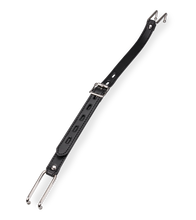 Laden Sie das Bild in den Galerie-Viewer, Verstellbarer Mundspreizer aus Kunstleder und Metall