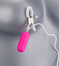 Laden Sie das Bild in den Galerie-Viewer, Vibrierende Nippelklemmen September
