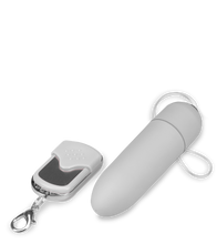 Laden Sie das Bild in den Galerie-Viewer, XXL-Vibroei mit Fernbedienung